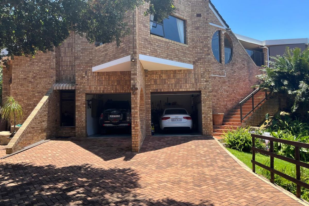 FIVE STAR FAMILY HOME WITH SOLAR AND NATURAL WATER STREAM - Photo 2