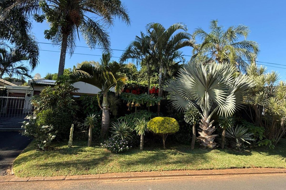 LOVELY HOME FOR SALE IN SUNNINGDALE UMHLANGA - Photo 2