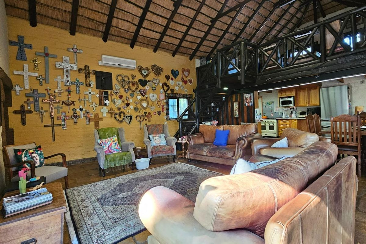 Stay in a Bushveld Lodge right here in the City - Photo 5