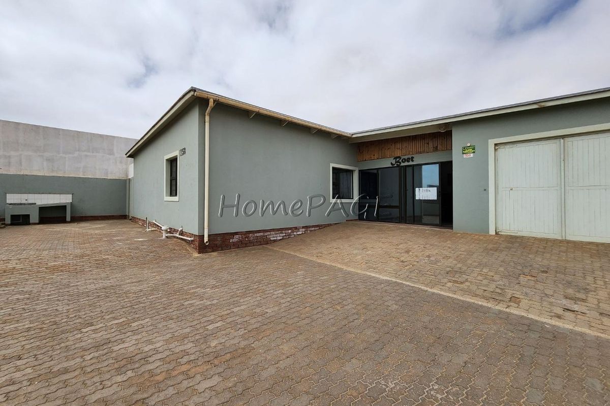 Ext 3 (North Dune), Henties Bay:  Spacious home with lots on offer - Photo 5