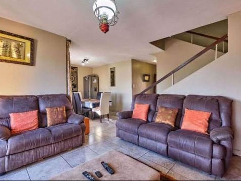 Spacious Duplex for Sale near Isipingo Beach – Secure Complex Living - Photo 5