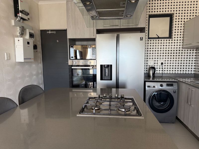 Furnished 2bed ,2bath for rent - Photo 3