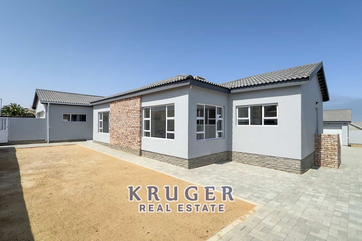 🏡✨ Modern Family Home + Flat – A Must See! - Photo 2