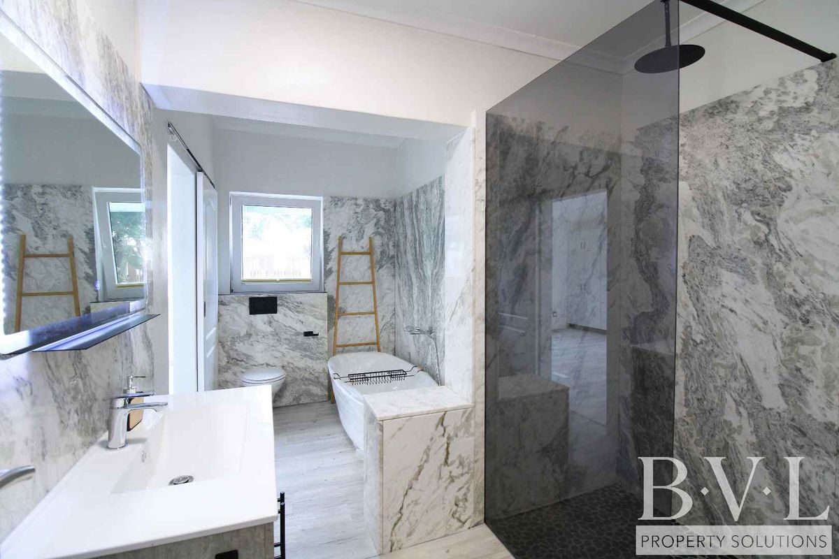 House For Sale - Vineta Swakopmund - Modern Coastal Living: A Rare Single-Level Sanctuary - Photo 3