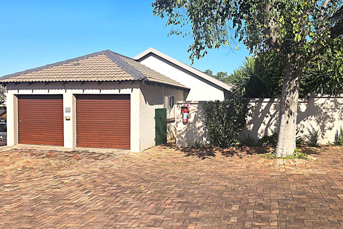 Your Dream Home in Honeydew Ridge Awaits! - Photo 3