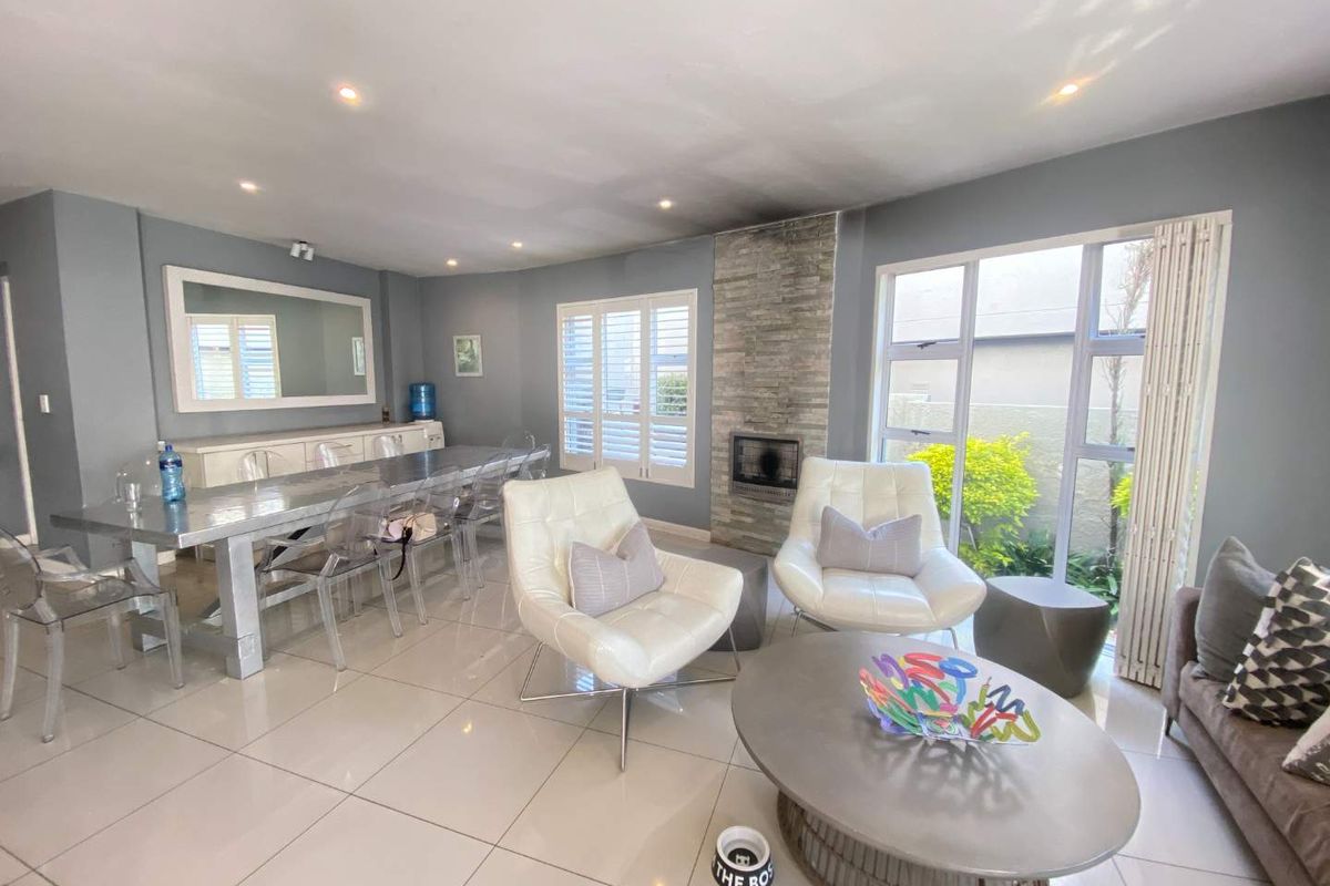 Exclusive Full Title Cluster Living in the Heart of Sandown - Photo 4