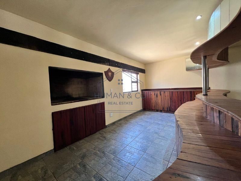 8 Bedroom house close to Harbour and Lagoon! - Photo 7