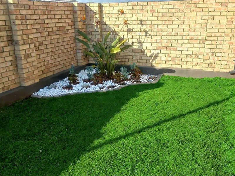 3 Bedrooms Bedrooms and 2 Bathrooms brand new houses in Colorado Estate in Centurion - Photo 2