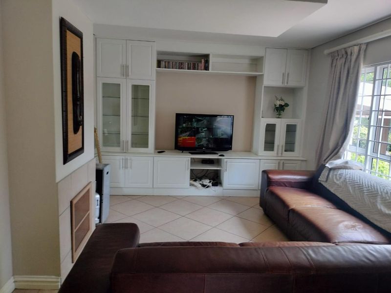 Discover Unparalleled Comfort and Space in Your Dream Home - Photo 10