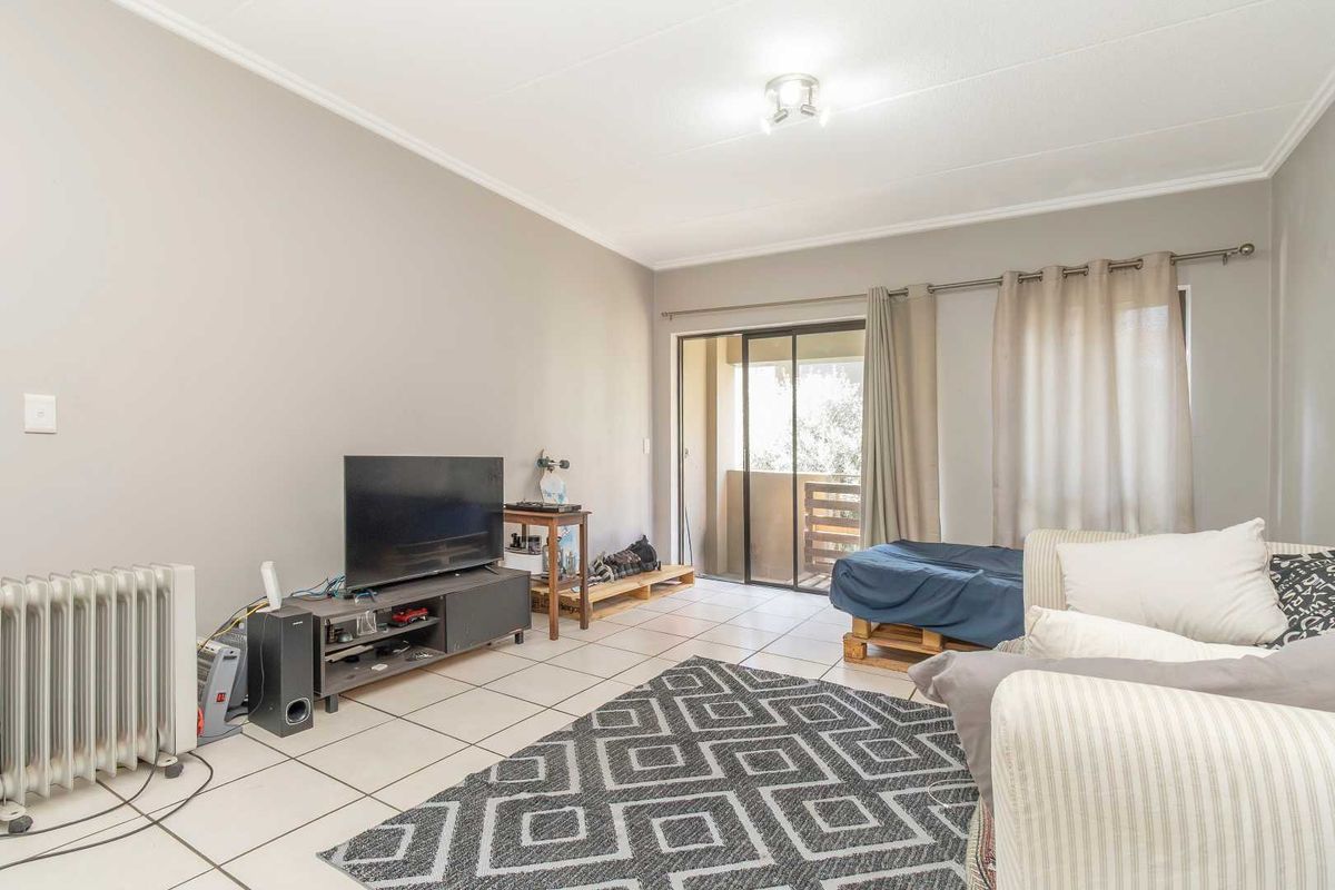 Investor’s Gem in The Matrix – Secure, Central & Income-Generating from Day One - Photo 3