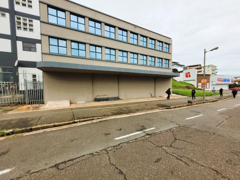 Huge potential awaits you -  Call Centre - Medical rooms, Architects offices, Accounting firms - Photo 3