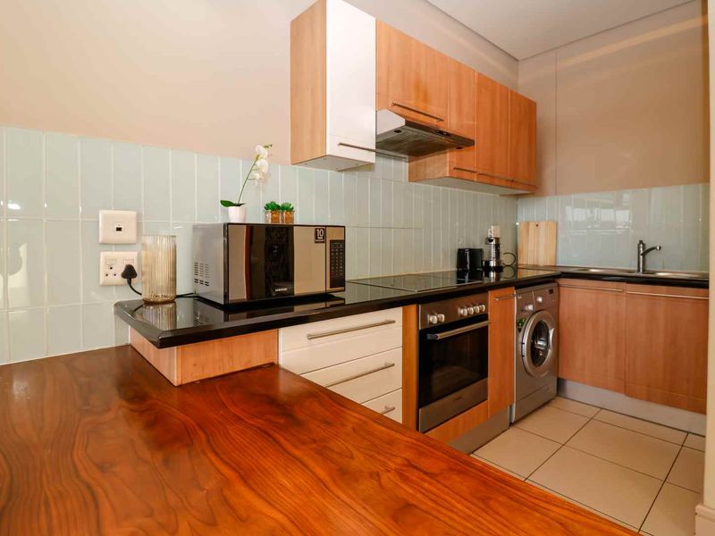 Upmarket Apartment Fully Furnished and Equipped! - Photo 3