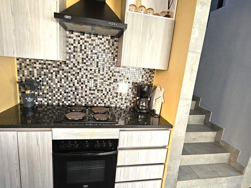 3 Bedroom Family Home in Melodie Hartbeespoort - Photo 9