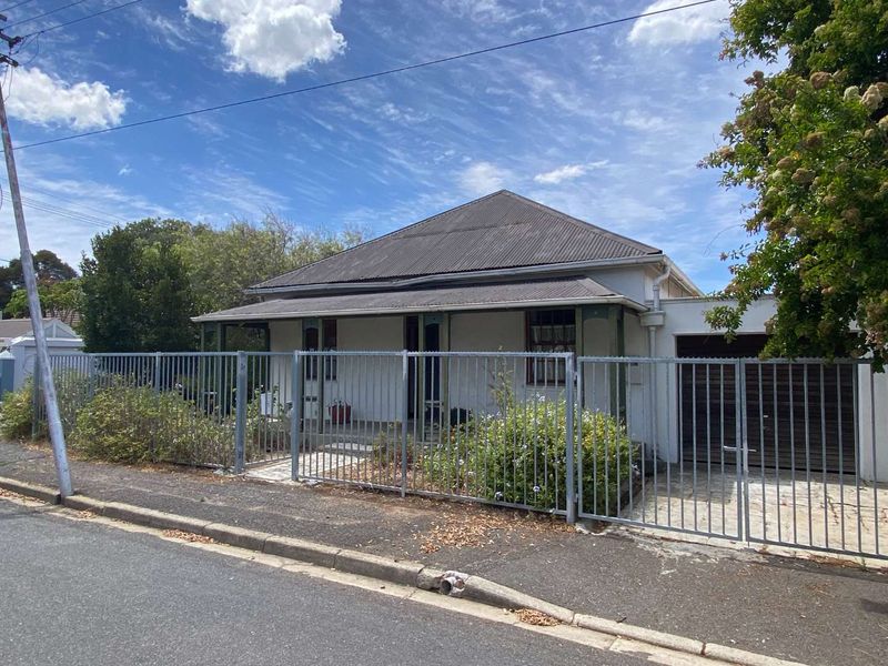 Charming Historic Cape Town Cottage - Photo 2