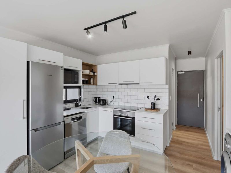 Prime Knysna Airbnb Investment | Luxury 2-Bedroom Apartment at Seahorse - Photo 4