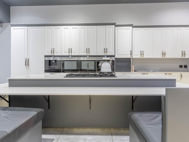 Residence for Sale with Spectacular Wetland Views!!! - Photo 7