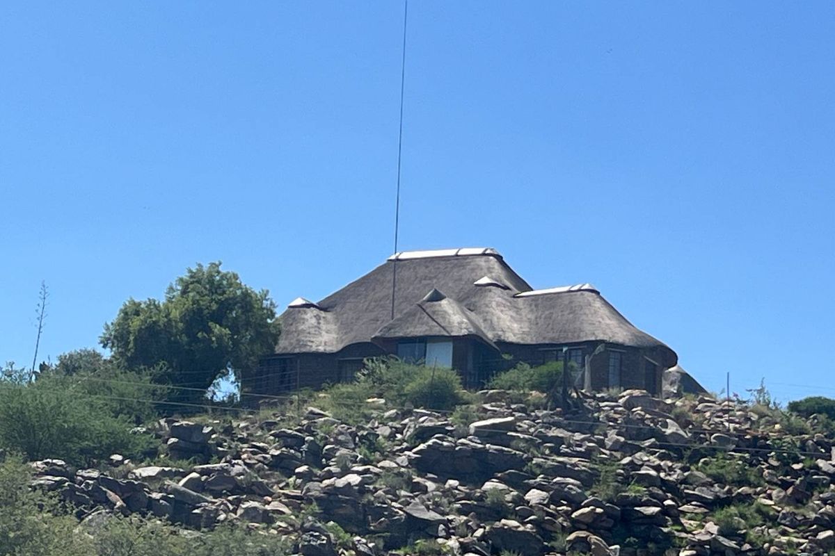 Calling All Entrepreneurs – Unique Guest Farm with Panoramic Views and Endless Potential - Photo 2