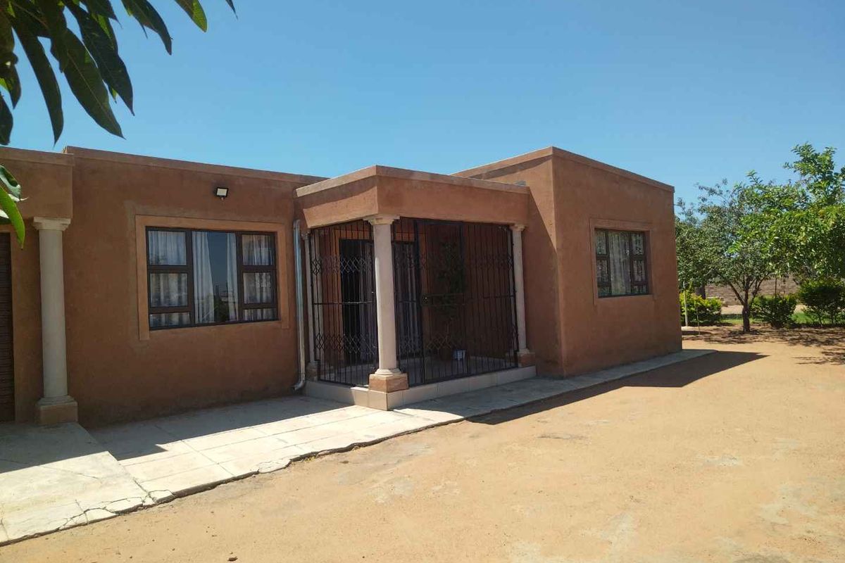 2 bedrooms house for sale in Winterveldt - Photo 2