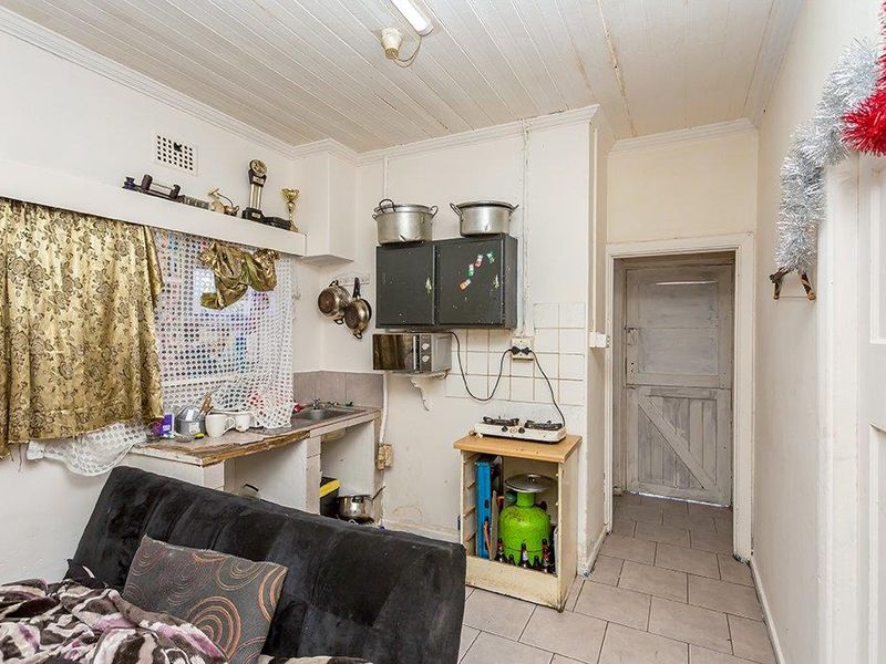 3 Bedroom Home with Value Potential in Brooklyn - Photo 6