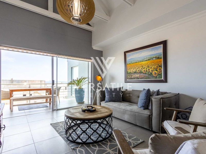 Fully Furnished Penthouse with Permanent Sea Views | To Let - Photo 5