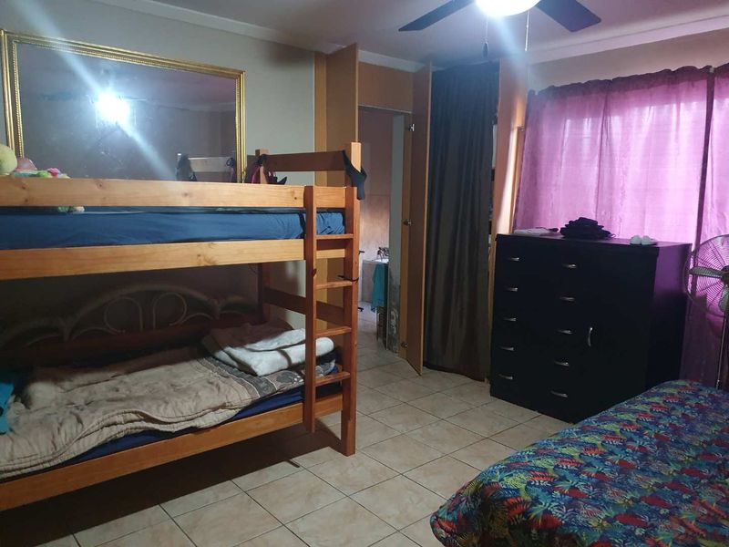 Family Home close to Duneside School and Dunes Mall - Photo 6