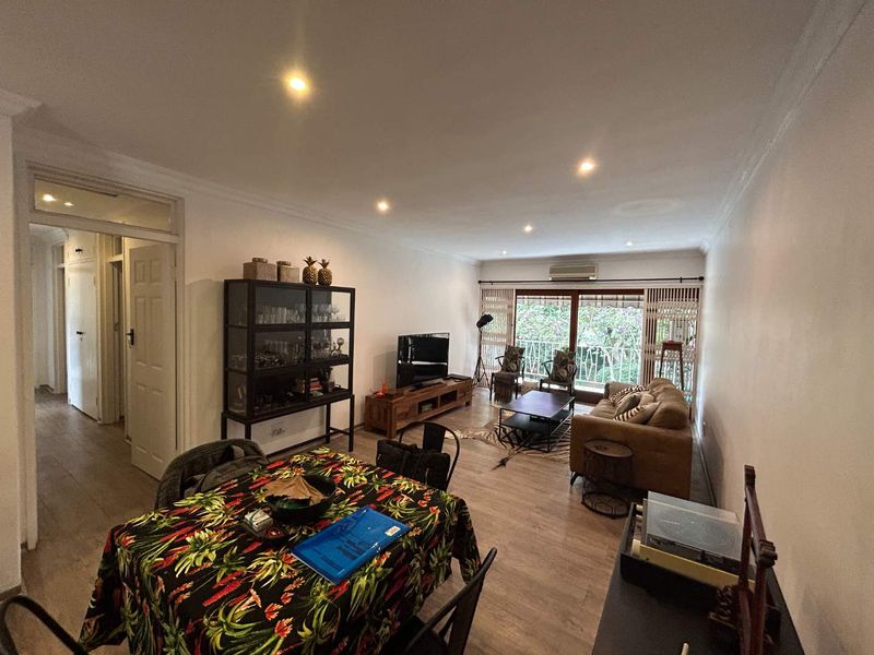Spacious Classic Kloof Apartment in Maytime Area for Rent - Photo 3