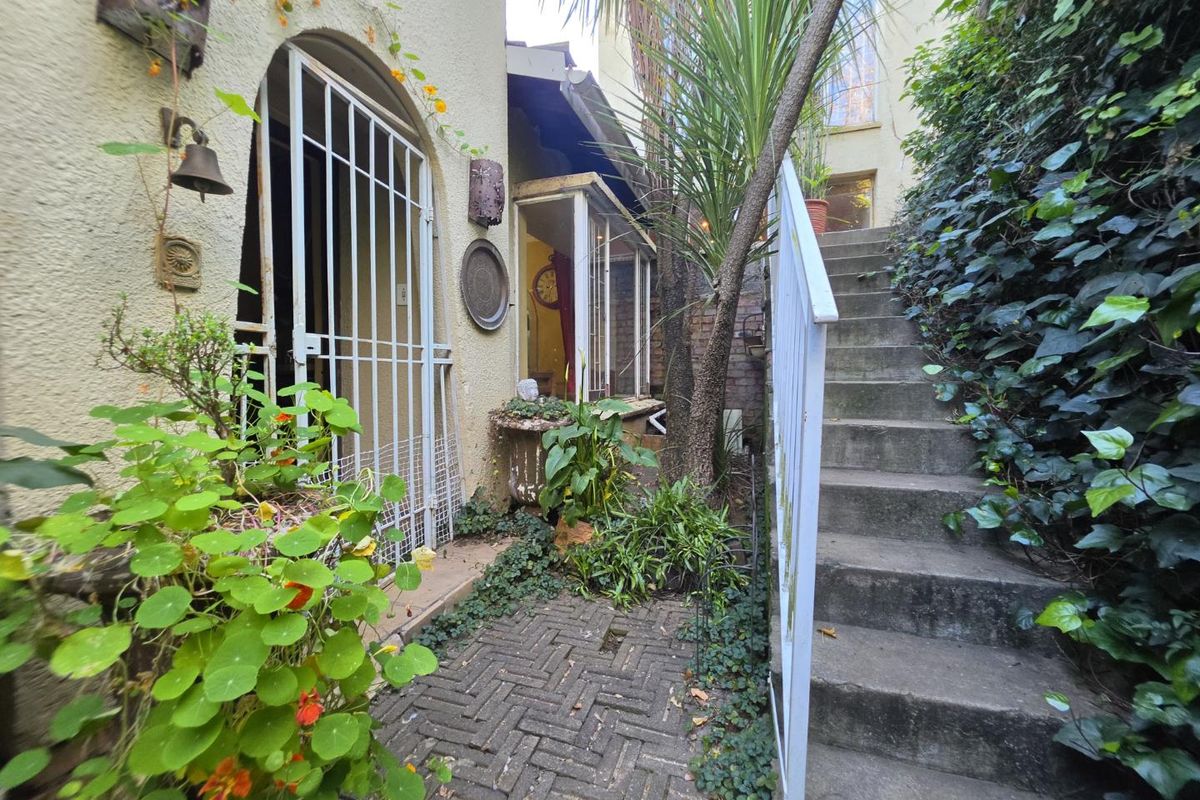 OWN YOUR TUSCAN HAVEN IN GLENVISTA - Photo 3
