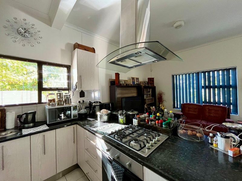 🌿 Rare Find in Okahandja Town - Photo 4