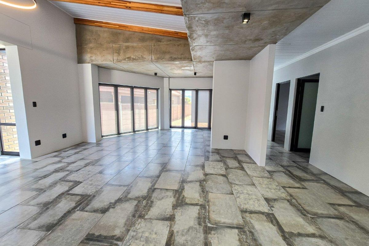 Ultra modern, one-of-a-kind three bedroom family home. - Photo 3