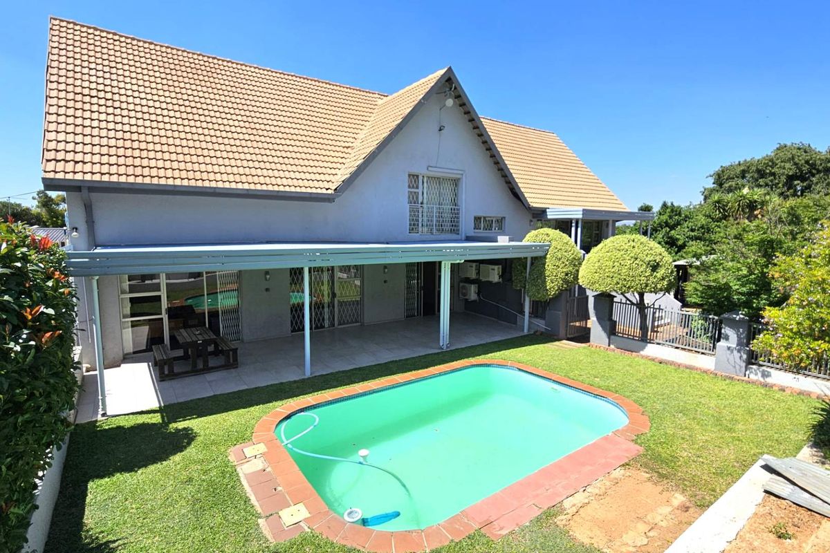 Multi Level Family Home in Schoemansville - Photo 2