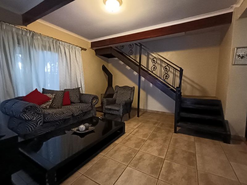 Ideal Starter Home or Downsizer in Dan Pienaar - Photo 3