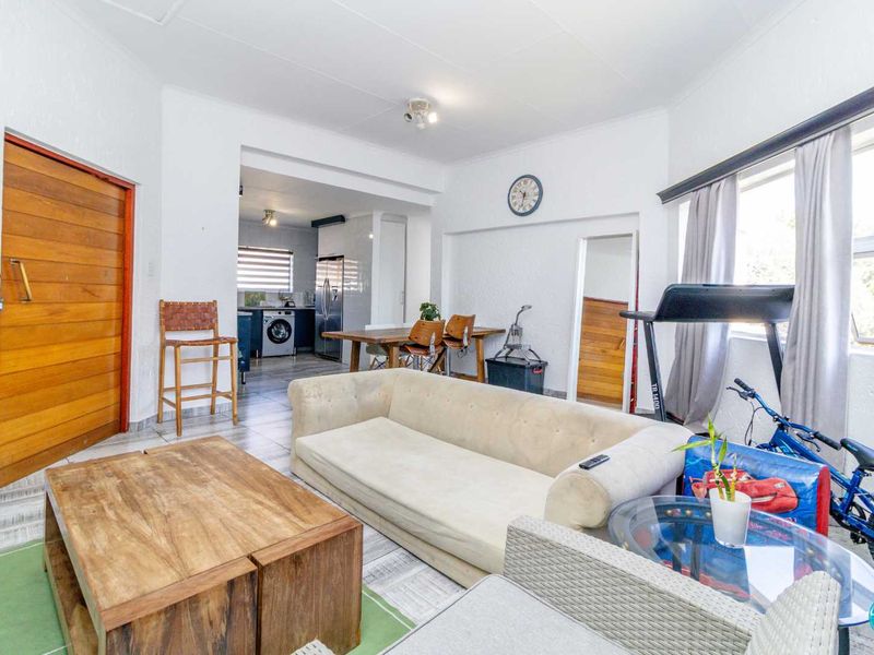 Neat Two-Bedroom Apartment with Upgraded Kitchen and Two Balconies! - Photo 8