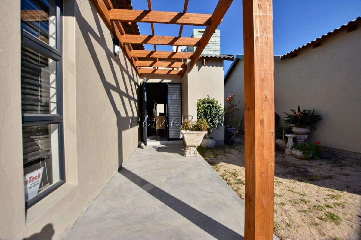 Ext 15, Swakopmund:  3 Bedr Townhouse in popular Dunescape is for Sale - Photo 3