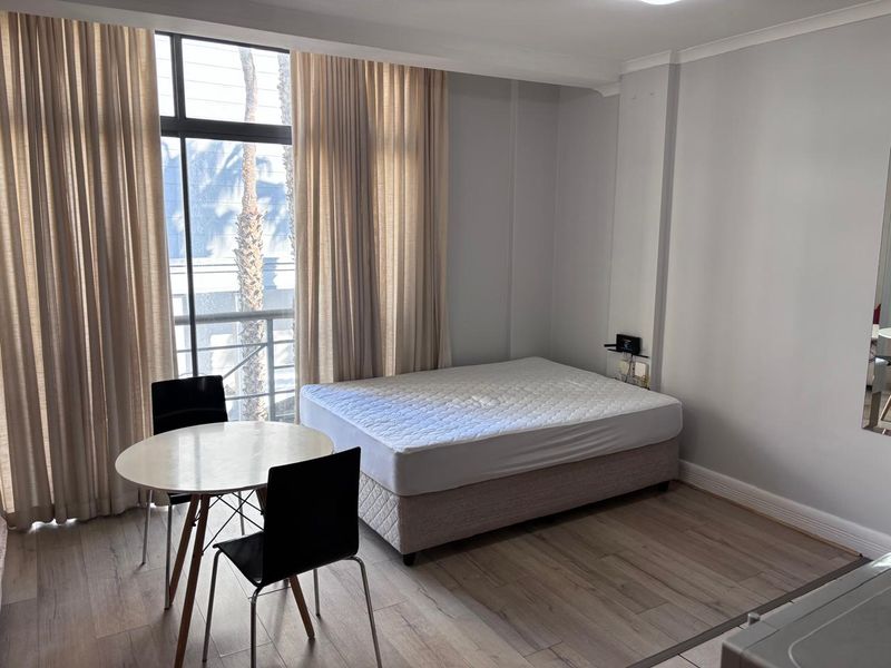 SUPERB STUDIO - Partially FURNISHED - Photo 6