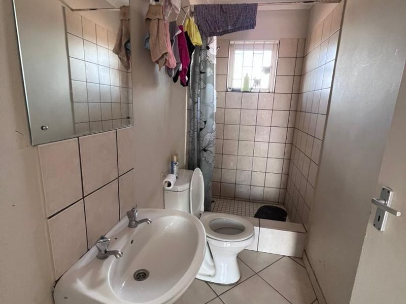 Apartment for sale in Otjomuise/ Bacardi court - Photo 6