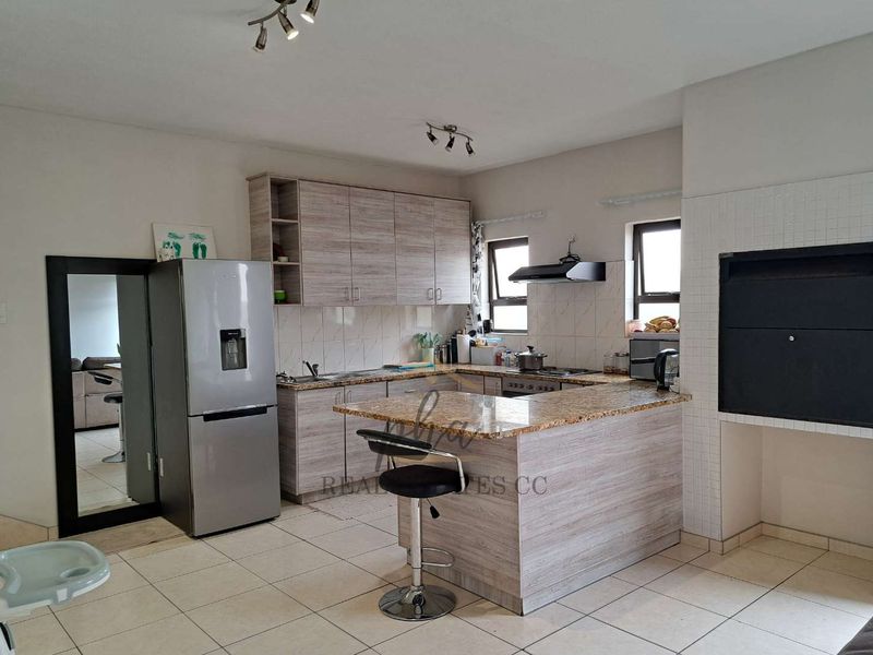 Duplex 3 Bedr Townhouse for sale in Walvis Bay - Photo 6