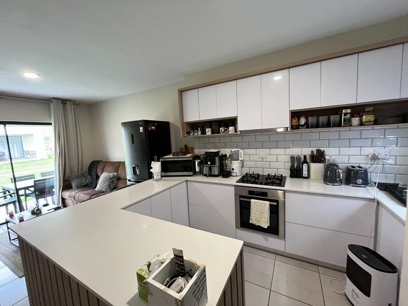 Newly Renovated 2-Bedroom Duplex – Kings Gate Estate Price: R1,180,000 | No Transfer Duty - Photo 3