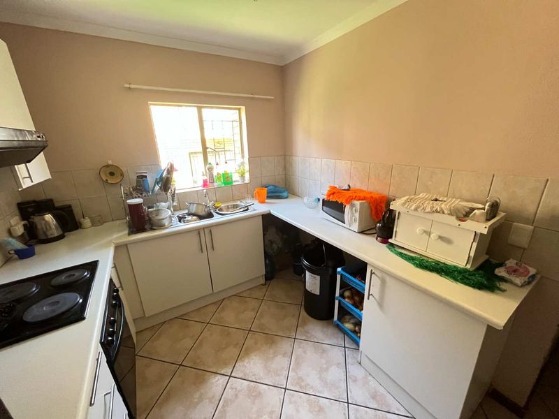 Centrally located ground floor apartment in Greenhills - Photo 4