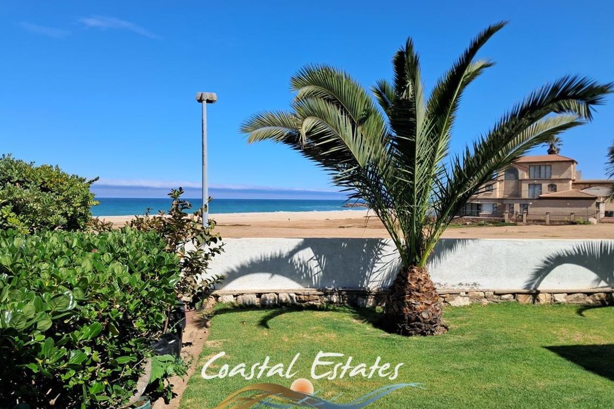 Stunning Sea Front Property with Unmatched Views and Endless Potential - Photo 4