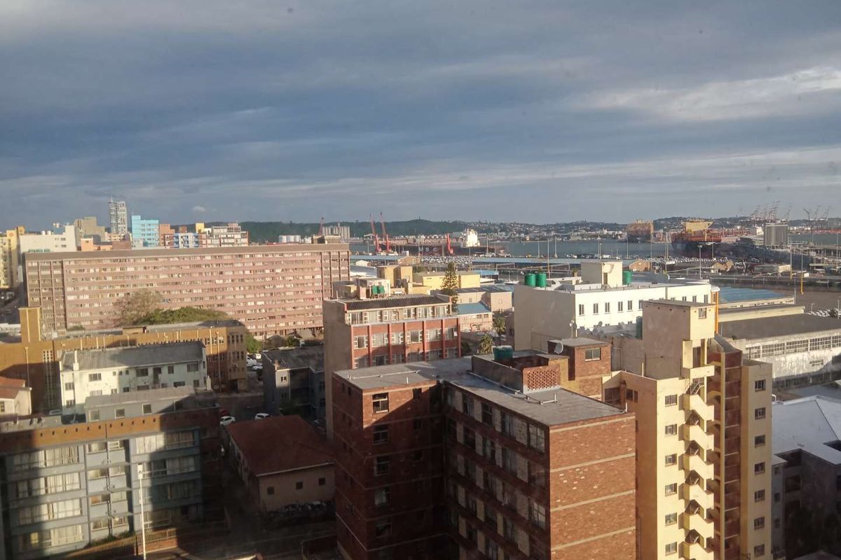 Charming Apartment with Prime Location and Great Investment Potential - Photo 3