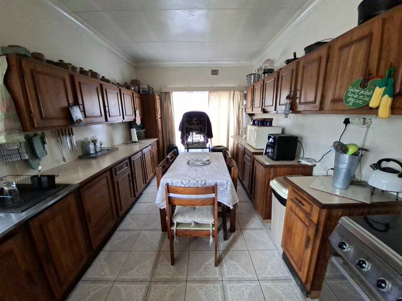 3 Bedroom Home with Flatlet for Sale - Photo 3