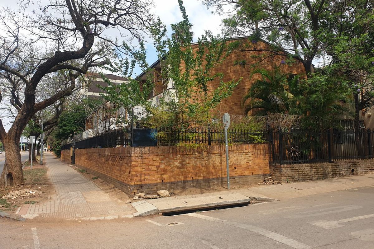 BARGAIN INVESTMENT !! - Photo 4