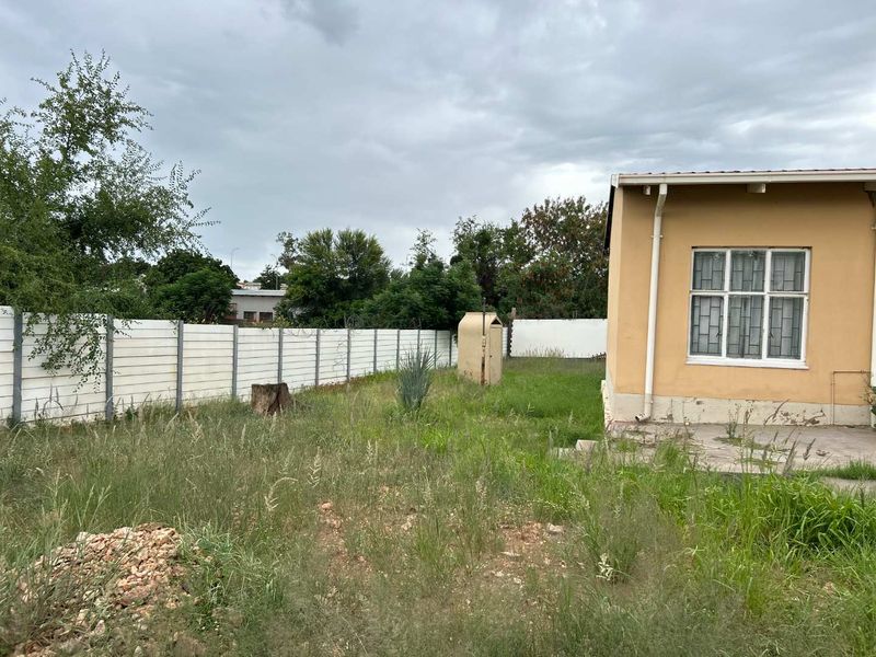 Your Dream Home Awaits in Soweto's Luxury Hill! - Photo 2