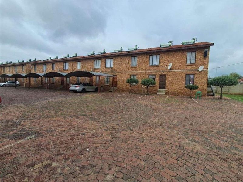 Apartment Property In Lilly Complex In Olieven - Photo 10