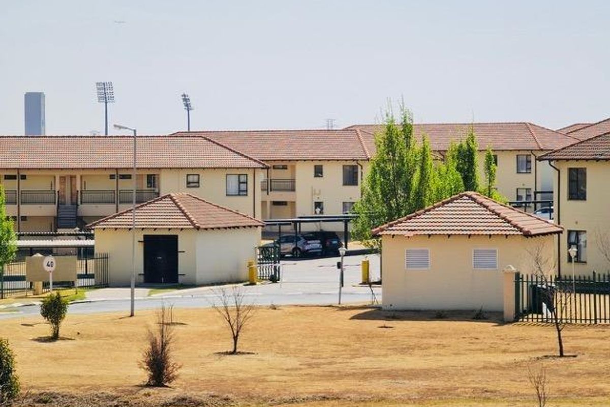 1 Bedroom Apartment In Parkrand! - Photo 3
