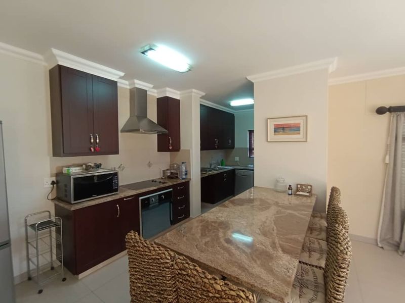 Townhouse with Sea View - Photo 3