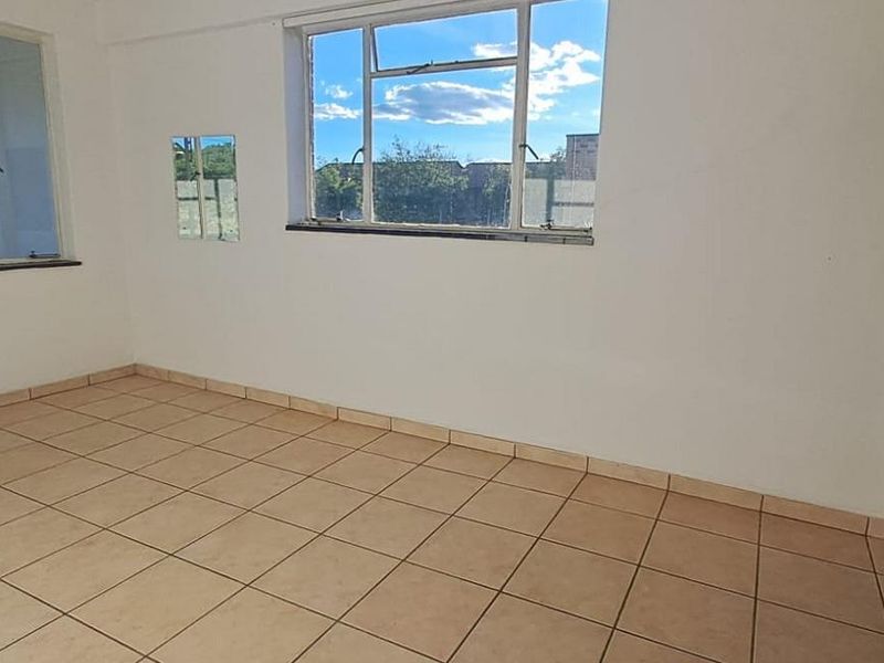 well Maintained Unit - Photo 10