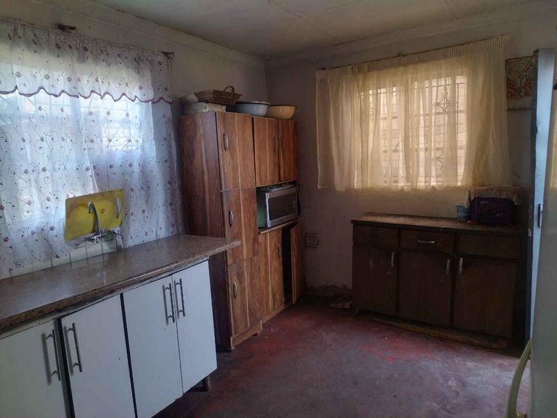 2 bedrooms house for sale in Soshanguve TT - Photo 5