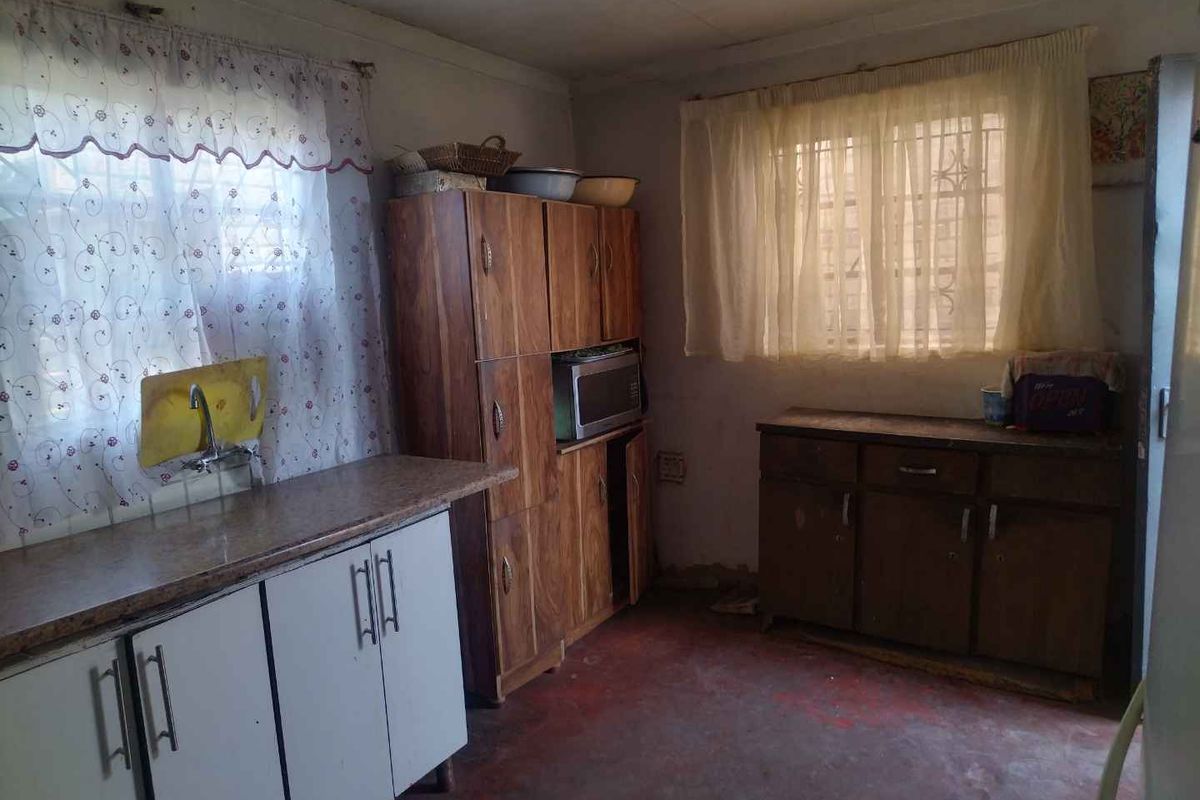 2 bedrooms house for sale in Soshanguve TT - Photo 5