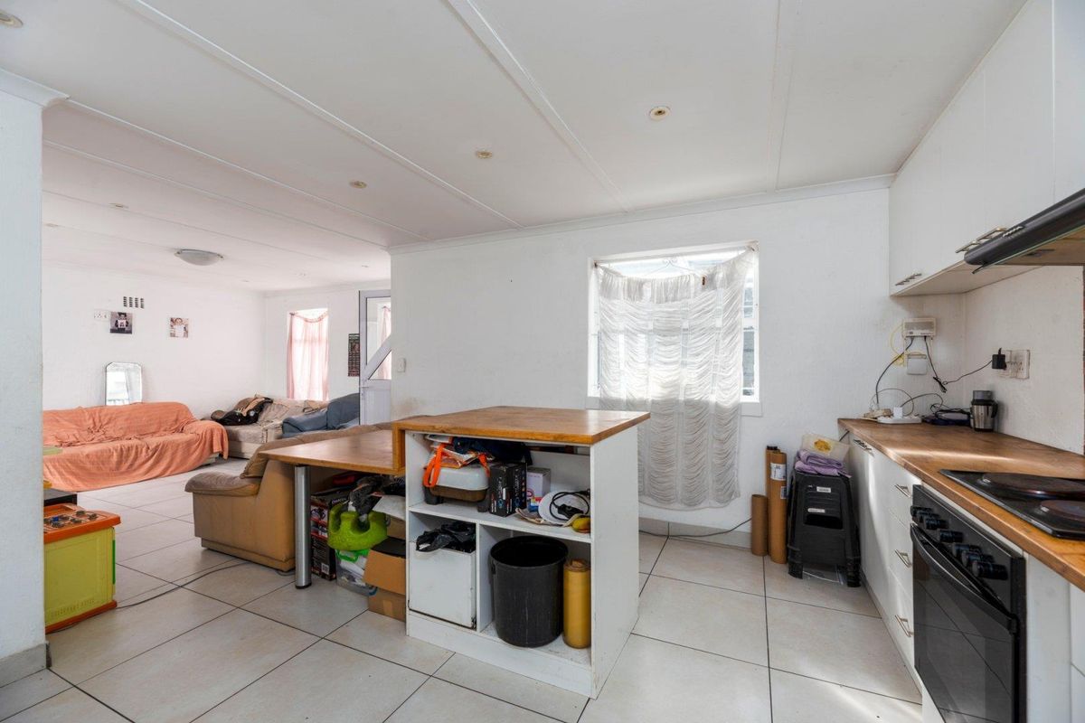 Cozy 3 Bedroom House. - Photo 5